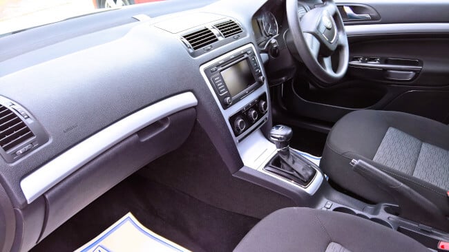 interior detailing skoda